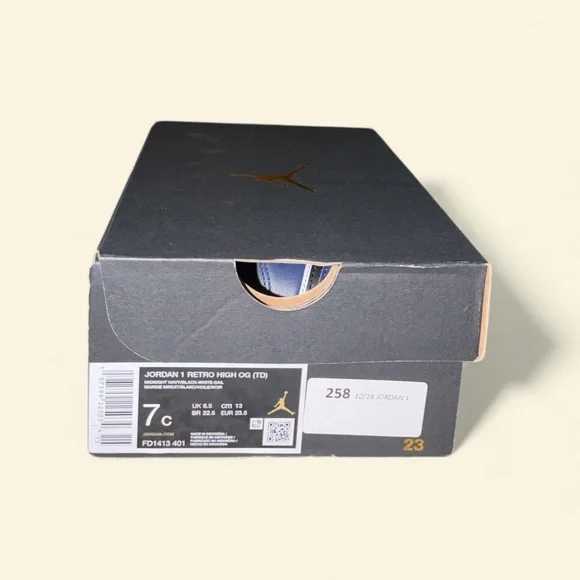 Nike Kids' Blue and White Sneakers​ - Picture 3 of 3